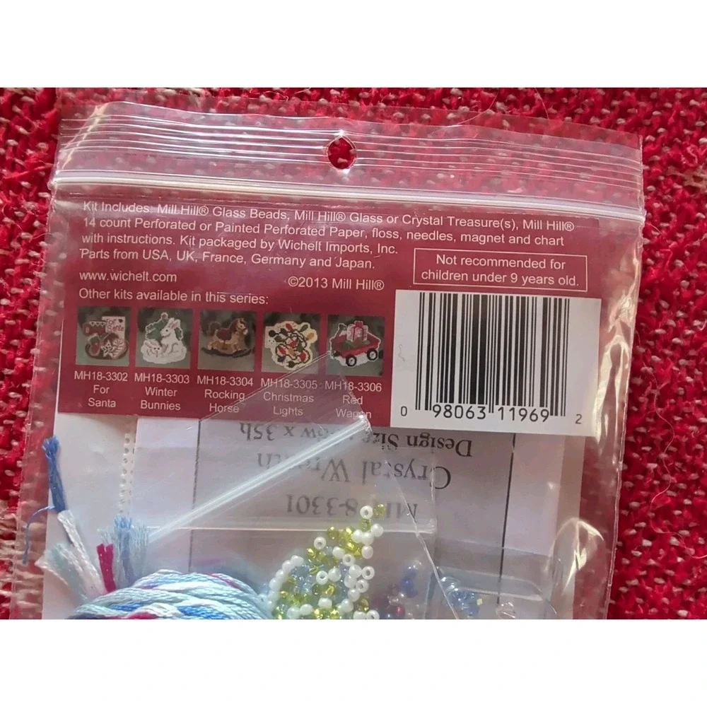 New Vintage Kit Mill Hill Winter Holiday Crystal Wreath Counted Bead MH18-3301
